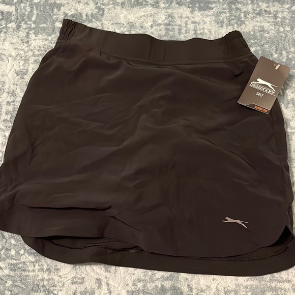 Slazenger Pants - NWT slazenger golf skort!
